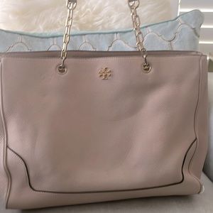 Tory Burch Marsden Pebbled Leather Tote, in Light Oak